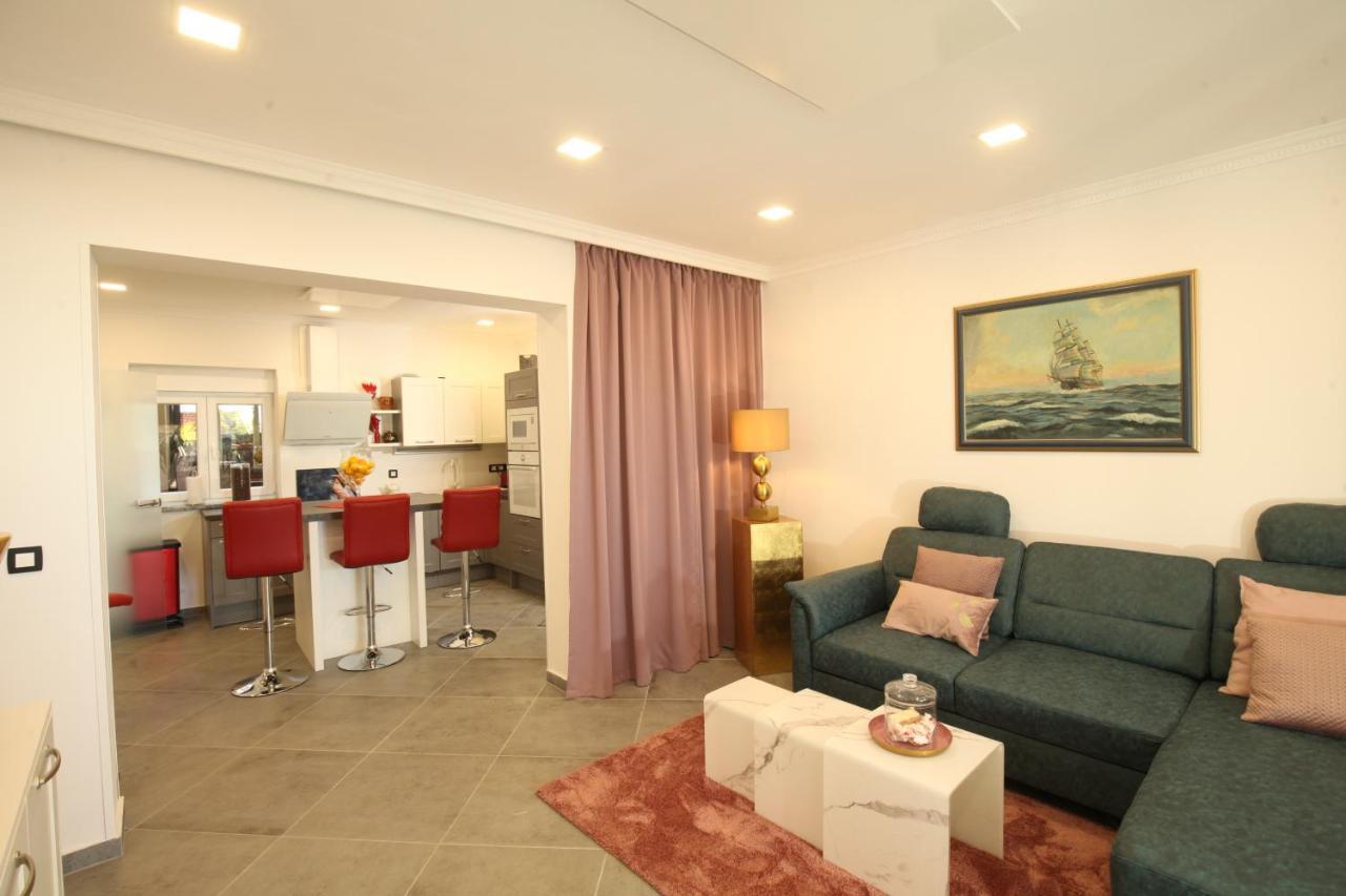 Luxurious Seaview Apartment Šibenik Екстериор снимка