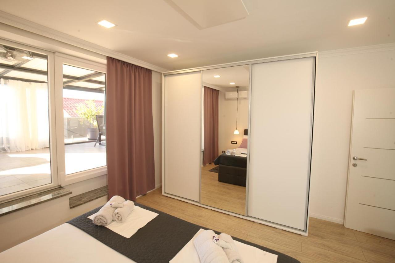 Luxurious Seaview Apartment Šibenik Екстериор снимка